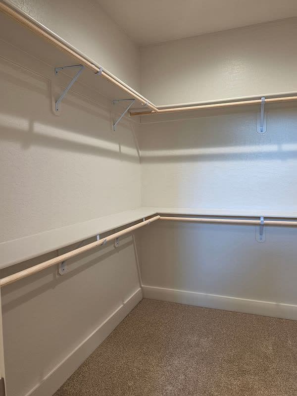 1049 Madrid Ave, Tulare — photo 16 of 17